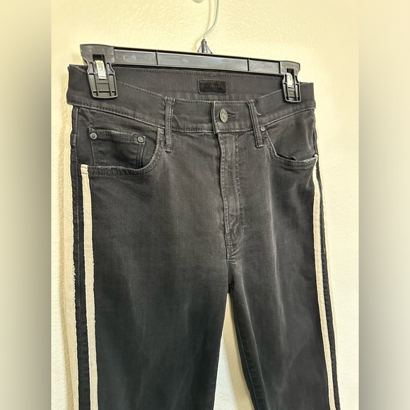 MOTHER Black Cropped Ankle Jeans with cream colored Stripes. Size 25 - Picture 5 of 10